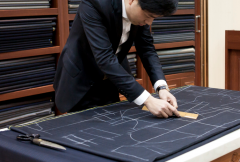  成都正裝定做:西裝定制面料的好壞區別