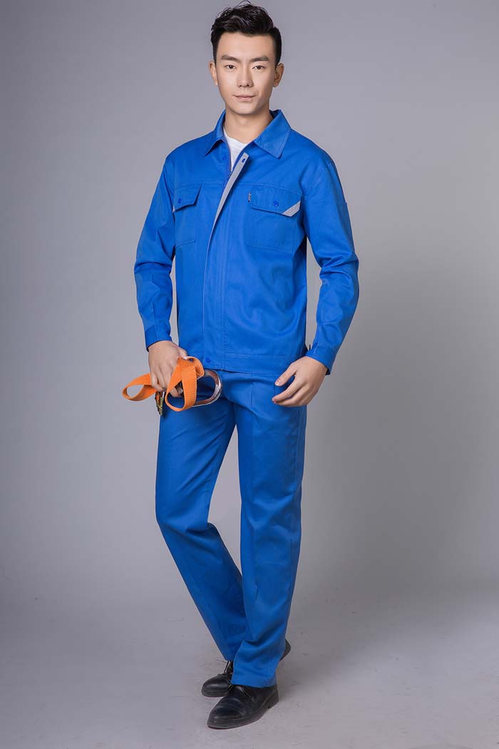 職業裝定制廠家時，應該如何選擇?